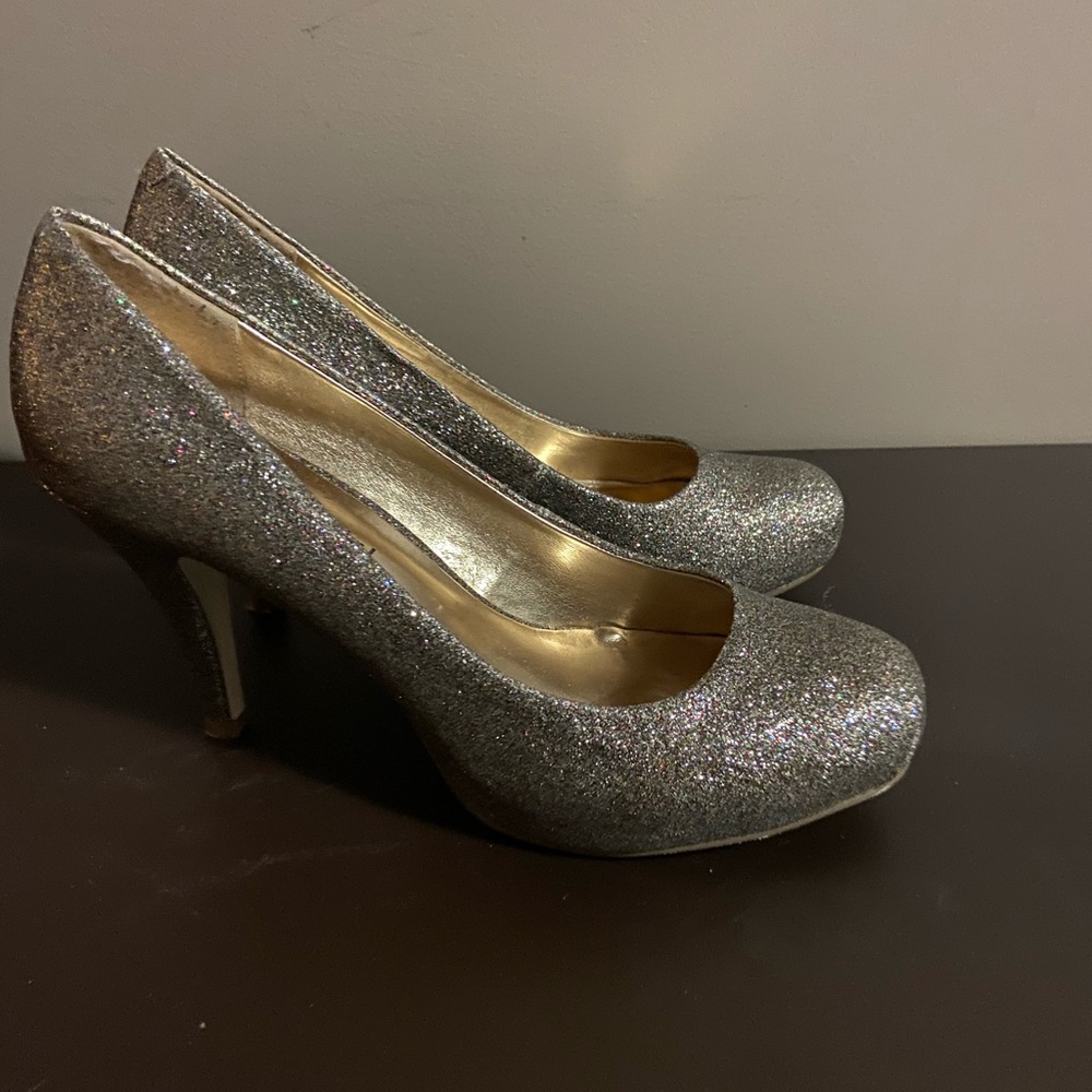 Madden Girl Heels - Picture 2 of 5